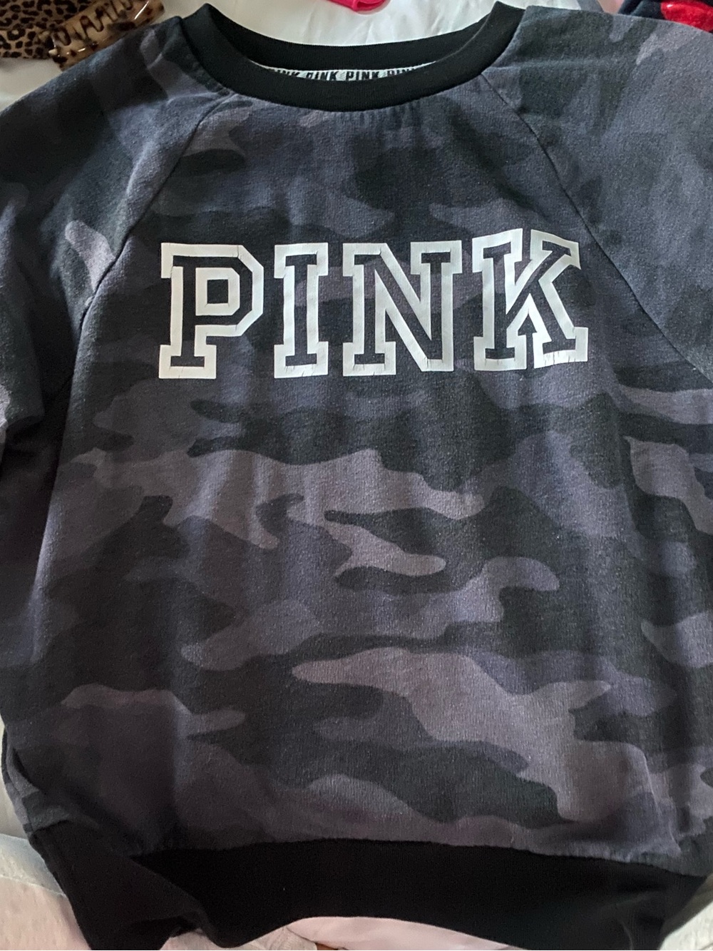PINK Victoria's Secret Black & Gray Camo Pullover Sweatshirt